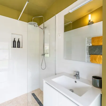 Villa Revees Au Pin Parasol Le Thor